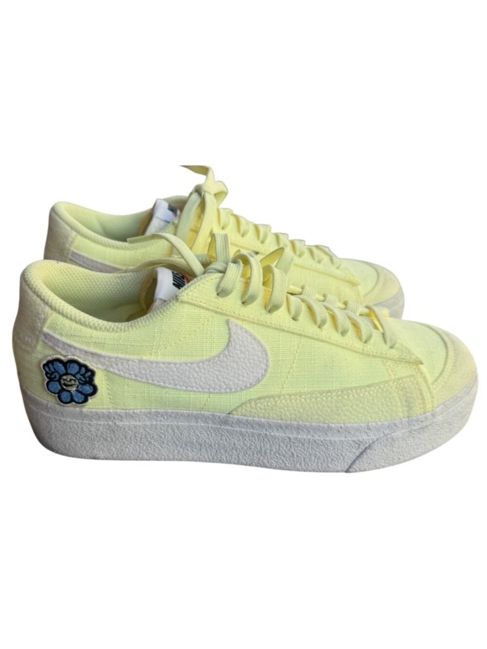 Nike Blazer Low 77 SE Yellow Canvas Womens 7.5 Floral Daisy Sneakers DJ6376-800